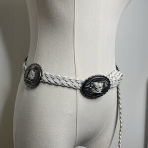 Guess Leather White Silver Concho South Western Women's M Vintage Boho Belt
